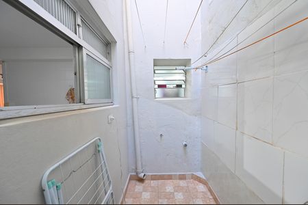 Casa à venda com 212m², 3 quartos e 4 vagasLavanderia Casa 2