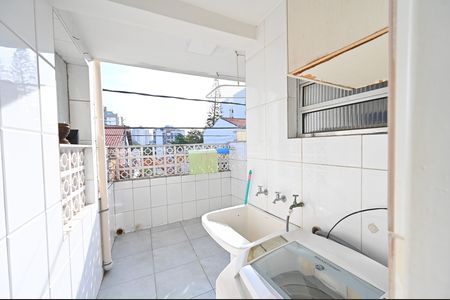 Casa à venda com 212m², 3 quartos e 4 vagasLavanderia