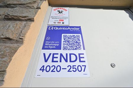 Casa à venda com 212m², 3 quartos e 4 vagasPlaquinha Vende Instalada Cod: PKSB-81