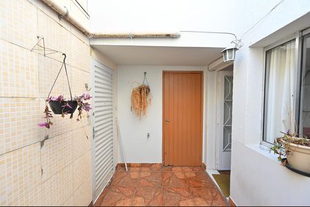 Casa à venda com 212m², 3 quartos e 4 vagasQuintal Casa 2
