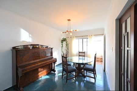 Casa à venda com 212m², 3 quartos e 4 vagasSala  de Jantar