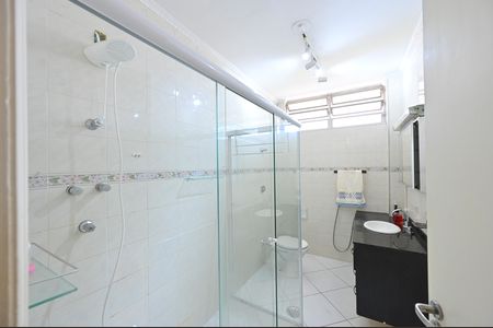 Casa à venda com 212m², 3 quartos e 4 vagasBanheiro Social