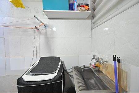 Casa à venda com 212m², 3 quartos e 4 vagasLavanderia Casa 2