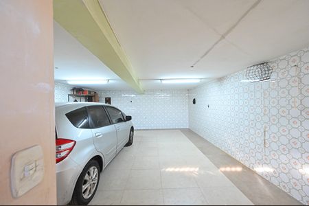 Casa à venda com 212m², 3 quartos e 4 vagasGaragem