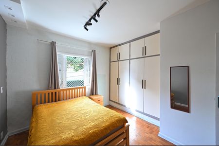 Casa à venda com 212m², 3 quartos e 4 vagasQuarto 1