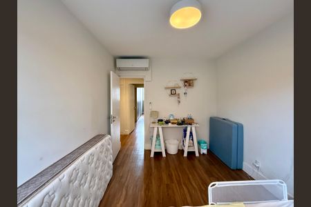 Apartamento para alugar com 109m², 3 quartos e 2 vagasQuarto 2