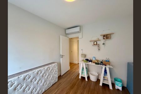 Apartamento para alugar com 109m², 3 quartos e 2 vagasQuarto 2