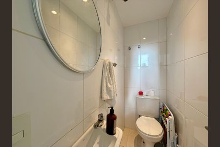Apartamento para alugar com 109m², 3 quartos e 2 vagasBanheiro de Serviço