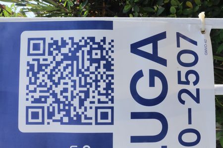 Casa para alugar com 250m², 2 quartos e 3 vagasfoto da placa