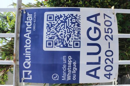 Casa para alugar com 250m², 2 quartos e 3 vagasfoto da placa