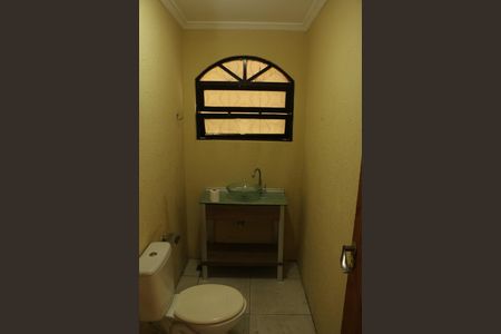 Casa para alugar com 250m², 2 quartos e 3 vagasBanheiro