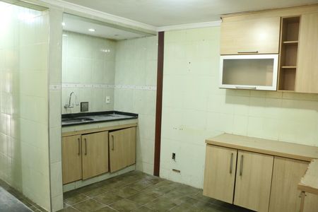 Casa para alugar com 250m², 2 quartos e 3 vagasCozinha