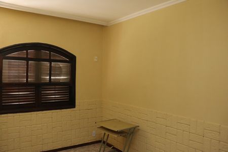 Casa para alugar com 250m², 2 quartos e 3 vagasquarto