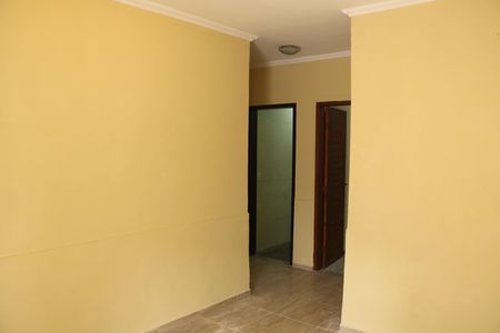 Casa para alugar com 250m², 2 quartos e 3 vagassala