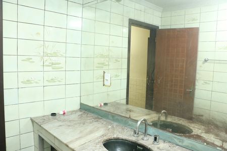 Casa para alugar com 250m², 2 quartos e 3 vagasBanheiro