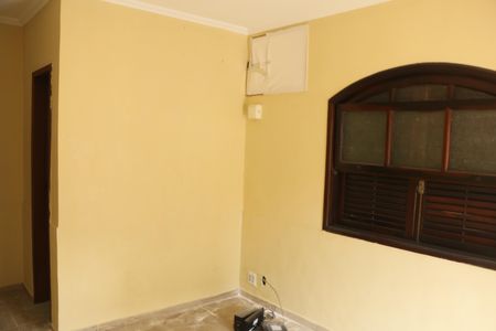 Casa para alugar com 250m², 2 quartos e 3 vagassala