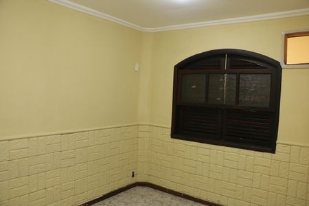 Casa para alugar com 250m², 2 quartos e 3 vagasquarto