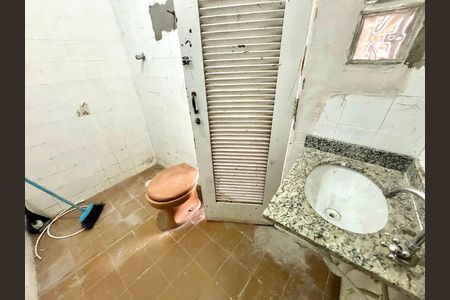 Banheiro de casa para alugar com 2 quartos, 80m² em Jardim Campinas, São Paulo