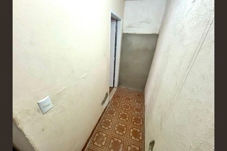 Casa para alugar com 80m², 2 quartos e 1 vaga Casa para alugar com 80m², 2 quartos e 1 vagaCorredor