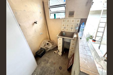 Área de Serviço de casa para alugar com 2 quartos, 80m² em Jardim Campinas, São Paulo