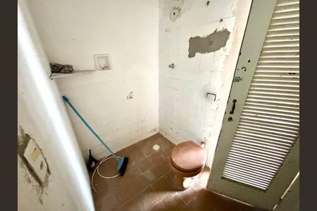 Banheiro de casa para alugar com 2 quartos, 80m² em Jardim Campinas, São Paulo