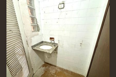 Casa para alugar com 80m², 2 quartos e 1 vaga Casa para alugar com 80m², 2 quartos e 1 vagaBanheiro