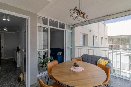 Apartamento à venda com 60m², 2 quartos e 1 vagaVaranda