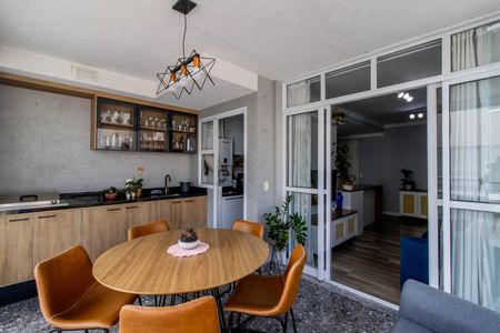 Apartamento à venda com 60m², 2 quartos e 1 vagaVaranda