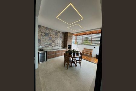 Casa à venda com 3 quartos, 220m² em Jardim Ipaussurama, Campinas
