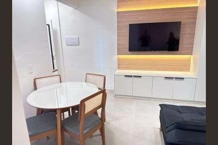 Sala de jantar de apartamento à venda com 1 quarto, 43m² em Passo d’Areia, Porto Alegre