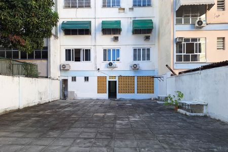 Apartamento à venda com 70m², 2 quartos e 1 vagaÁrea comum