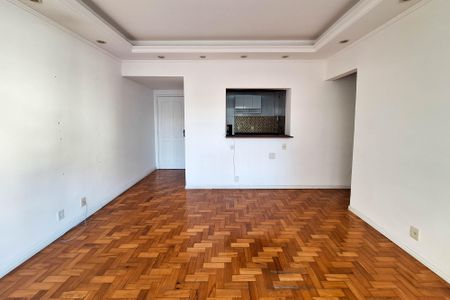 Apartamento à venda com 70m², 2 quartos e 1 vagaSala