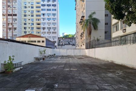 Apartamento à venda com 70m², 2 quartos e 1 vagaÁrea comum