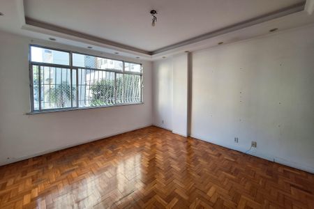 Apartamento à venda com 70m², 2 quartos e 1 vagaSala