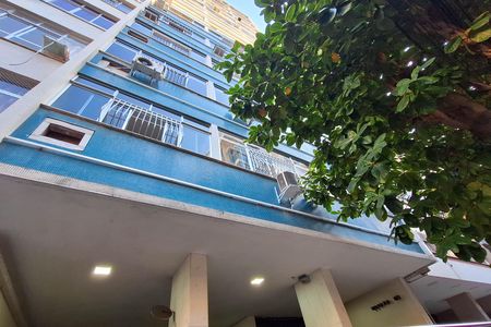 Apartamento à venda com 70m², 2 quartos e 1 vagaFachada