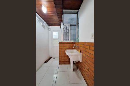 Apartamento à venda com 70m², 2 quartos e 1 vagaÁrea de Serviço