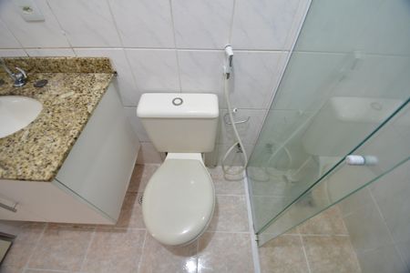 Apartamento à venda com 75m², 3 quartos e 2 vagasBanheiro Social