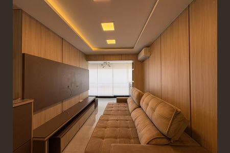 Sala de apartamento para alugar com 2 quartos, 64m² em Vila Mangalot, São Paulo