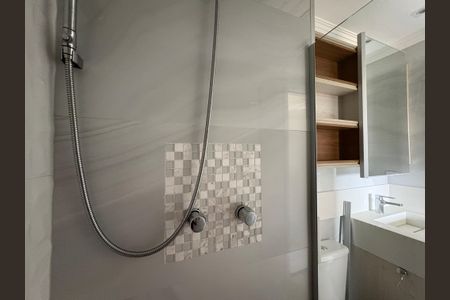 Apartamento para alugar com 64m², 2 quartos e 2 vagasBanheiro da Suíte