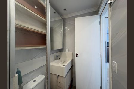 Apartamento para alugar com 64m², 2 quartos e 2 vagasBanheiro