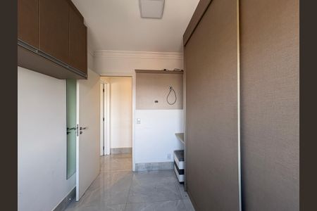 Quarto  de apartamento para alugar com 2 quartos, 64m² em Vila Mangalot, São Paulo