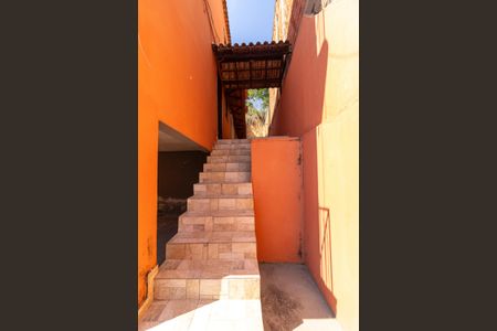 Casa para alugar com 100m², 2 quartos e 1 vagaEntrada