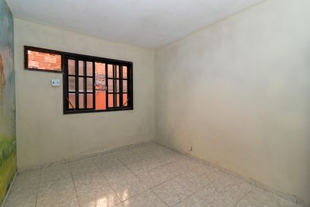Casa para alugar com 100m², 2 quartos e 1 vagaQuarto