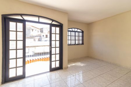 Sala de casa para alugar com 2 quartos, 100m² em Bangu, Rio de Janeiro