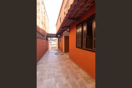 Casa para alugar com 100m², 2 quartos e 1 vagaQuintal