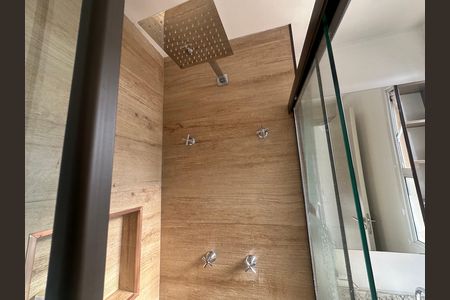 Apartamento à venda com 71m², 2 quartos e 1 vagaBanheiro da Suíte