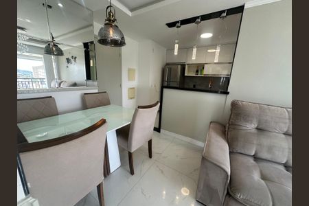Apartamento à venda com 71m², 2 quartos e 1 vagaSala