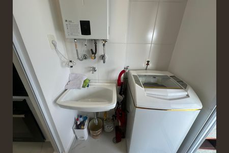 Apartamento à venda com 71m², 2 quartos e 1 vagaÁrea de Serviço