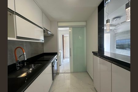 Apartamento à venda com 71m², 2 quartos e 1 vagaCozinha