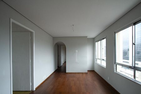 Apartamento para alugar com 89m², 2 quartos e 1 vaga Apartamento para alugar com 89m², 2 quartos e 1 vagaSala